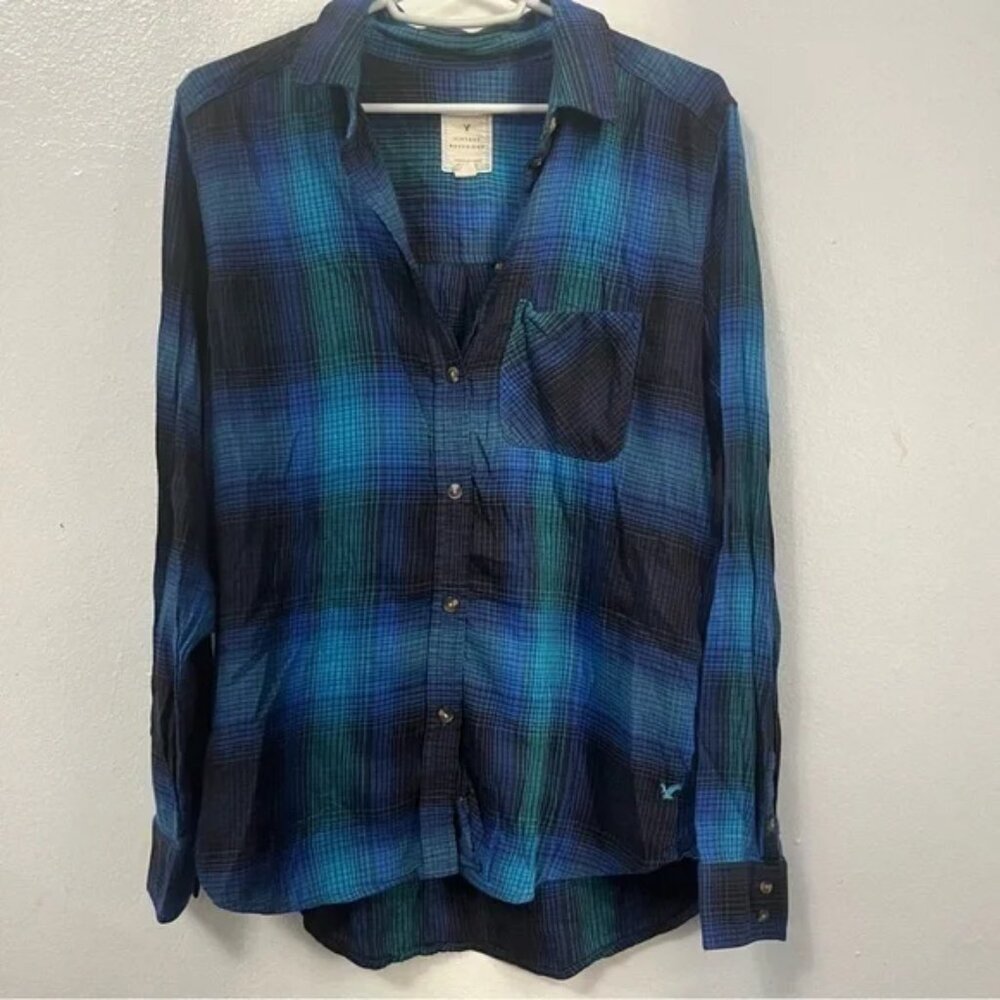 American Eagle “Vintage Boyfriend” Blue Hue Button Up Blouse Shirt